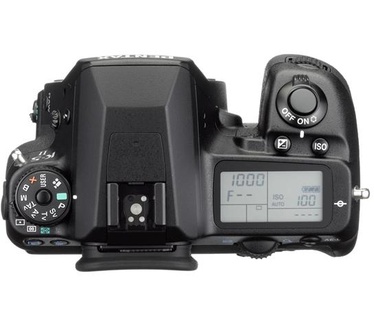 Pentax K-5 II + 18-135 mm WR Zwart