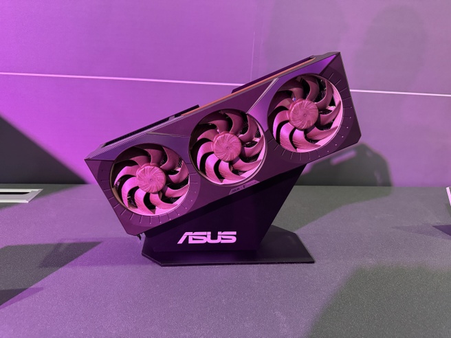 ASUS RTX 5080 Noctua Edition