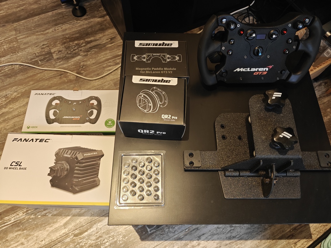 Fanatec DD Pro 8nm + McLaren GT3 V2 Fanatec McLaren GT3 V2 Wheel