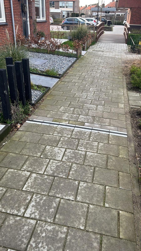 Afbeeldingslocatie: https://tweakers.net/i/6hlygNMJeOBrWpuvOcgs1MT-xy4=/x800/filters:strip_icc():strip_exif()/f/image/R7LuVOmDk3p6muMYmxOqrwsQ.jpg?f=fotoalbum_large