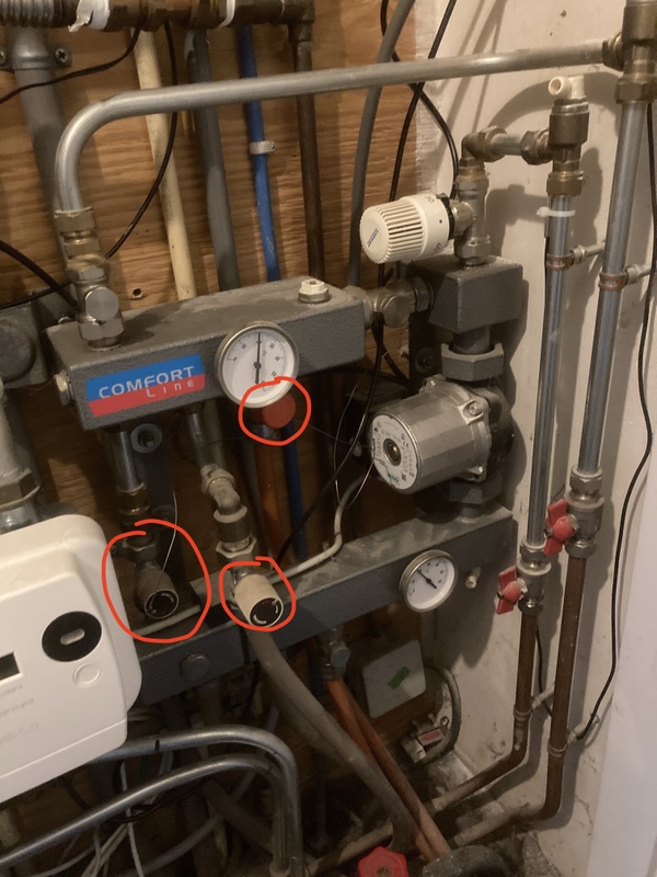 Afbeeldingslocatie: https://tweakers.net/i/6jj7KE9jmtadE6dCx1kbSmKCOnw=/x800/filters:strip_icc():strip_exif()/f/image/vCgxKgXuPGqFhi3383NGuYkX.jpg?f=fotoalbum_large