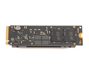Crucial T705