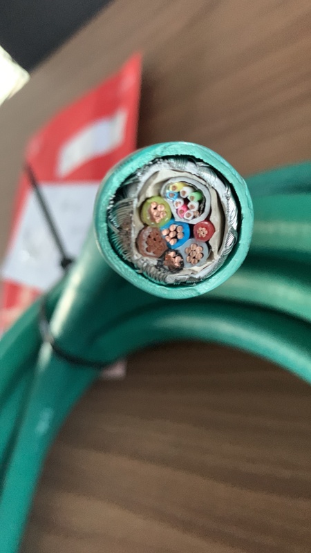 Afbeeldingslocatie: https://tweakers.net/i/6onQIEEzddk0ufa8sPRFy_Bi5sM=/x800/filters:strip_icc():strip_exif()/f/image/5kGXz0AB9tSUESVA7FPfoZug.jpg?f=fotoalbum_large