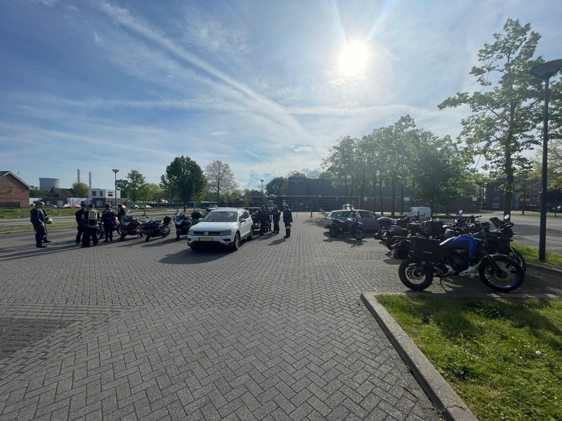 Afbeeldingslocatie: https://tweakers.net/i/6q4SUCcR1ezEzmrYcUjiOcnpn50=/800x/filters:strip_icc():strip_exif()/f/image/boDfQFMpYjPHeVWOwzd1P5ho.jpg?f=fotoalbum_large