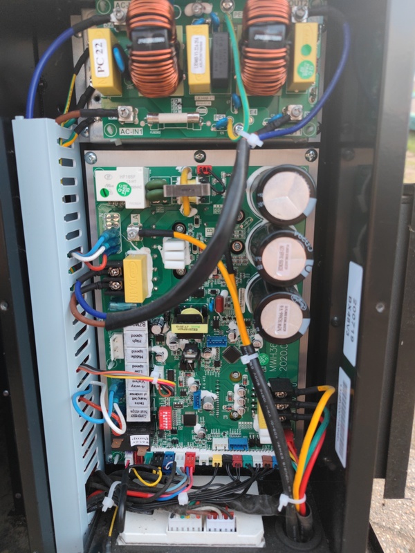 Afbeeldingslocatie: https://tweakers.net/i/6s6-q7GWyC1uGiPtZHUcBPzRF1o=/x800/filters:strip_icc():strip_exif()/f/image/YGdJRIbgI9SgKMqvREnAY2Fo.jpg?f=fotoalbum_large