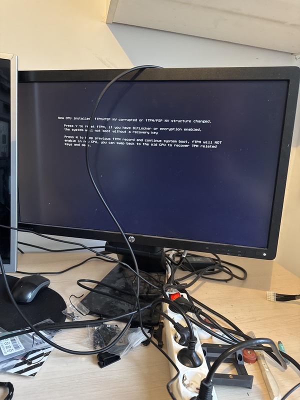 Afbeeldingslocatie: https://tweakers.net/i/6wxLlnDri__6rlnKPzALvUwMrIE=/x800/filters:strip_icc():strip_exif()/f/image/pu6T0Bh6bGMuj4TfCV0UyVGh.jpg?f=fotoalbum_large