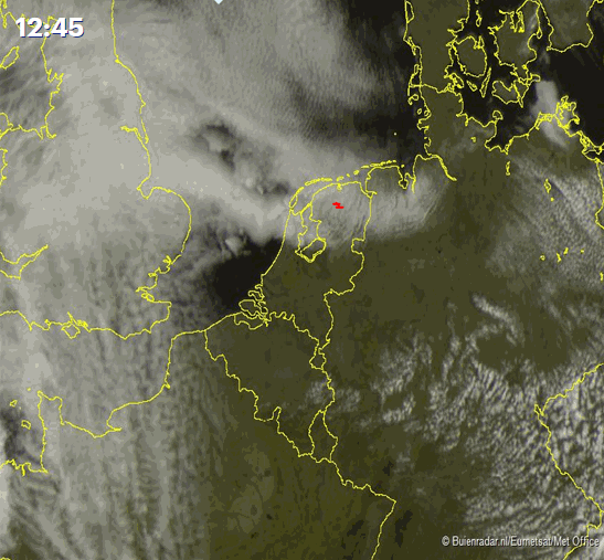 Afbeeldingslocatie: https://tweakers.net/i/6yTEMaDzK6ReGl-YcDYtH8jVD-Y=/full-fit-in/4000x4000/filters:no_upscale():fill(white):strip_exif()/f/image/xdhceslqkdHr2gQqXfTE4bde.png?f=user_large