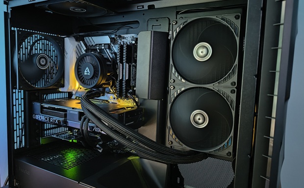 Afbeeldingslocatie: https://tweakers.net/i/6zPcJLWFojDZ-y0cd8iQG54FKLc=/620x/filters:strip_icc():strip_exif()/m/9082/1VkxUy1Kh58p6ZkZTfTYgOprZEwP2LcHKGFB7s2EJEhVMHUimW.jpeg?f=620xauto