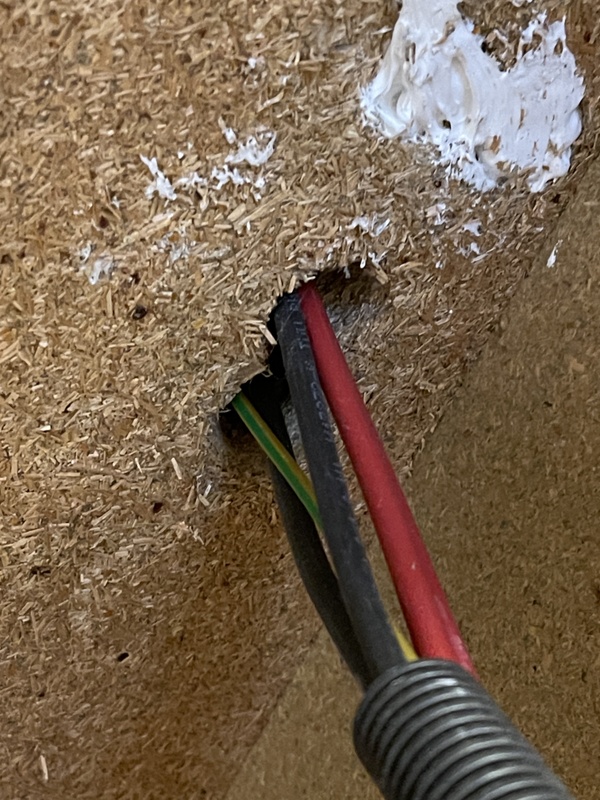 Afbeeldingslocatie: https://tweakers.net/i/70j2v8i2UtGQ33_-3o5kkAo75KQ=/x800/filters:strip_icc():strip_exif()/f/image/m07UXQlMaHxYEtJB6ChEcff6.jpg?f=fotoalbum_large