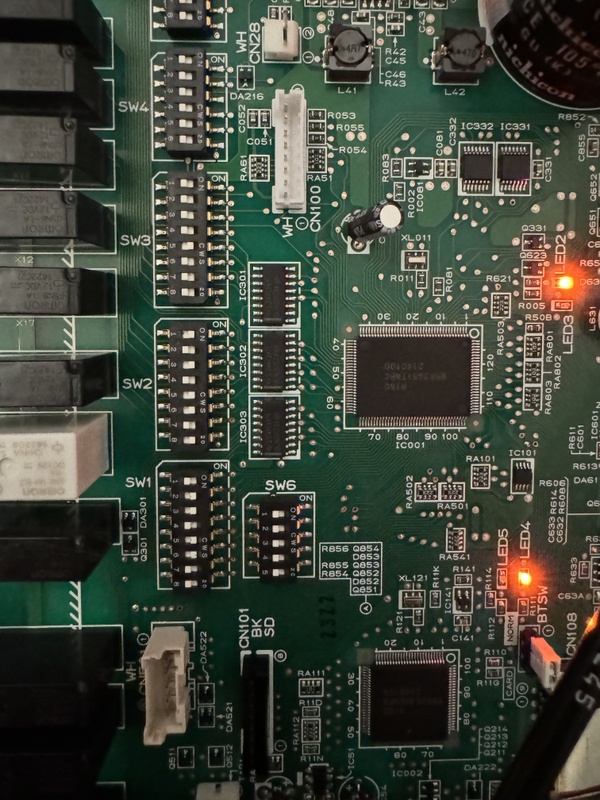 Afbeeldingslocatie: https://tweakers.net/i/76B5LhvLRrtiFBSDXDe9o-aqp2U=/x800/filters:strip_icc():strip_exif()/f/image/ba0Ahu1Zuee6HH72wKq92HqD.jpg?f=fotoalbum_large