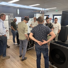 Afbeeldingslocatie: https://tweakers.net/i/795UZvRFpcjUbFA1zy6LvGLY660=/232x232/filters:strip_icc():strip_exif()/f/image/CoBy2GQKYsW5m1LqilMKSdj4.jpg?f=fotoalbum_tile