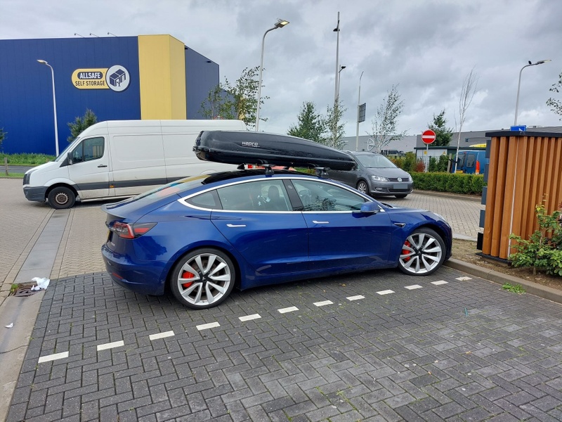 Afbeeldingslocatie: https://tweakers.net/i/7C5fAIdvo15bqkZJz-QWvyLBrBQ=/800x/filters:strip_icc():strip_exif()/f/image/UPFYn4Zv6rfqAwkYJj4DczYW.jpg?f=fotoalbum_large