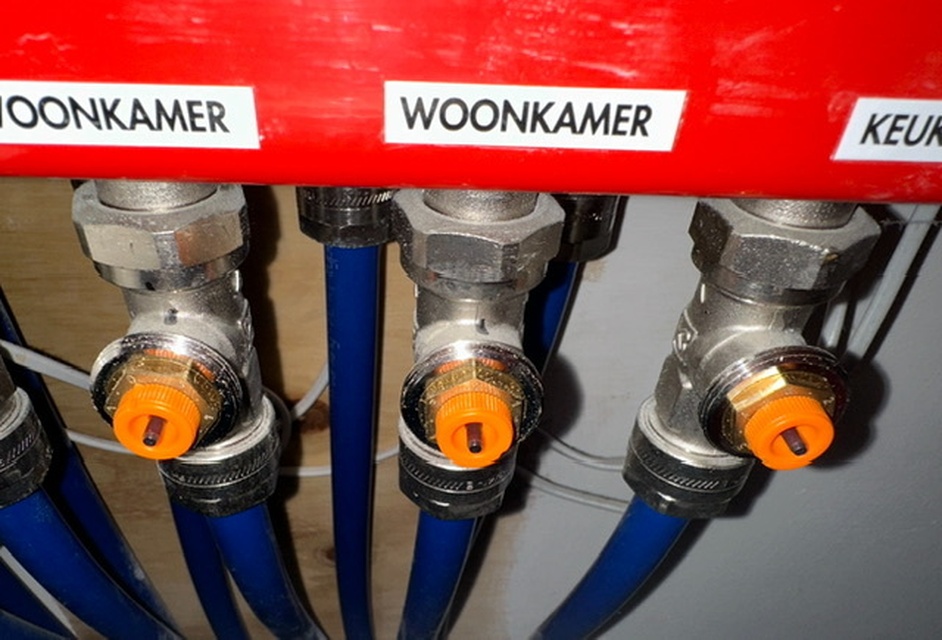 Afbeeldingslocatie: https://tweakers.net/i/7GcA8UjIVkay3IGbTP351BxJXgs=/full-fit-in/4920x3264/filters:max_bytes(3145728):no_upscale():strip_icc():fill(white):strip_exif()/f/image/DgWpIbvJCfksNB2k97Imiu6Z.jpg?f=user_large