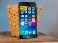 Apple iPhone SE (2020)