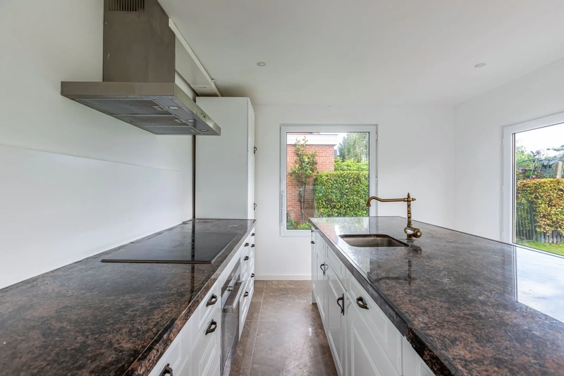 Afbeeldingslocatie: https://tweakers.net/i/7HqsTo4SiMosyAHnOU0HTKhgFck=/800x/filters:strip_exif()/f/image/uaJw3FbAX6RHE5qcfJVLDd8H.webp?f=fotoalbum_large