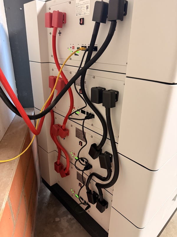 Afbeeldingslocatie: https://tweakers.net/i/7JXgkDixEtXloQ69DlvOO90TkQw=/x800/filters:strip_icc():strip_exif()/f/image/2v4sVoTxJUrjfjjOYrT8QjxV.jpg?f=fotoalbum_large