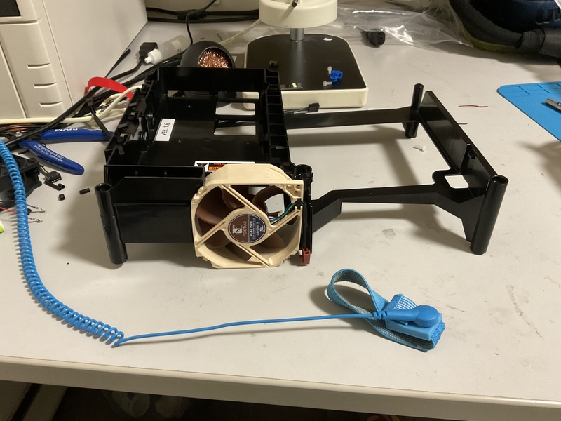 Afbeeldingslocatie: https://tweakers.net/i/7KRAybMFMn5WrMW37f1mpC5QAwM=/800x/filters:strip_icc():strip_exif()/f/image/r81taiSqEYxgVpi4mKC5w7aI.jpg?f=fotoalbum_large