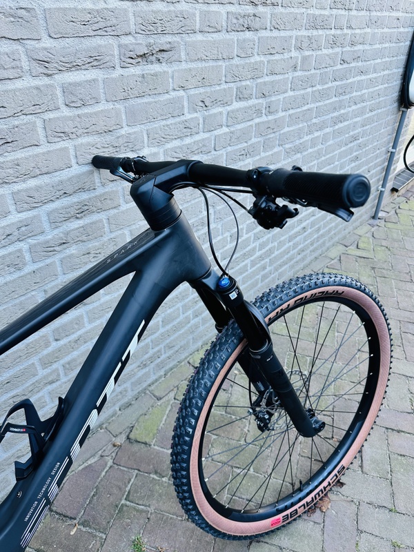 Afbeeldingslocatie: https://tweakers.net/i/7Kxus_ZXleZagOzi_DLzqzgKNp0=/x800/filters:strip_icc():strip_exif()/f/image/C8iZvsonuPvGUHaR2pOd0iH4.jpg?f=fotoalbum_large