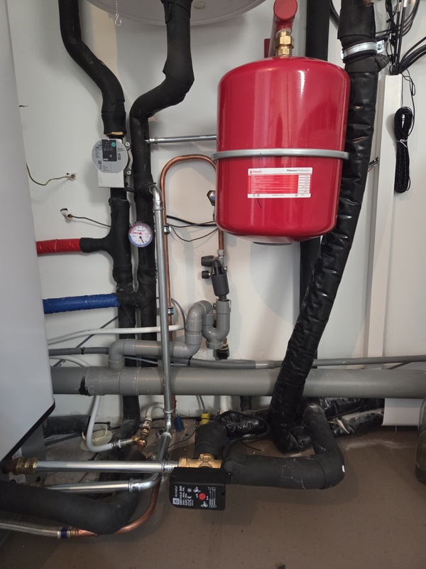 Afbeeldingslocatie: https://tweakers.net/i/7MGJJOKV-zuM-eNkoFyQ5kUkbBY=/x800/filters:strip_icc():strip_exif()/f/image/uPzUF4BAwq5aPemsMtPoefyd.jpg?f=fotoalbum_large