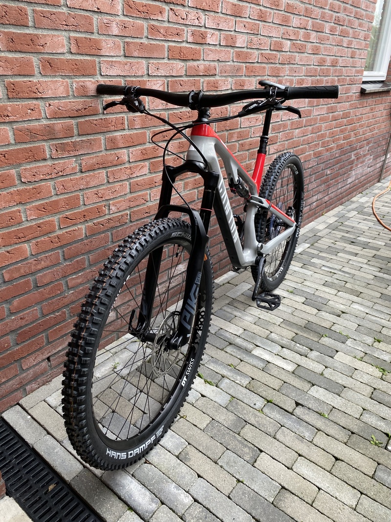 Afbeeldingslocatie: https://tweakers.net/i/7R-yWfpwzuSWV6-igHlGoM369hQ=/800x/filters:strip_icc():strip_exif()/f/image/u2IUF4sgGWP83kFCis0huIgw.jpg?f=fotoalbum_large
