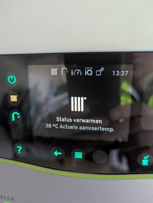 Afbeeldingslocatie: https://tweakers.net/i/7RNcl4OsTNbvCy1FyrihkD4y8J8=/x800/filters:strip_icc():strip_exif()/f/image/yI05vSxnUBwYfwjJpKKQLjLg.jpg?f=fotoalbum_large