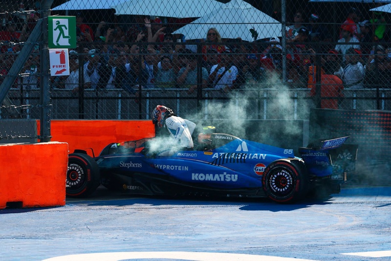 Afbeeldingslocatie: https://tweakers.net/i/7TtVQCUo2_sTBJLqruI5oVBNB7E=/800x/filters:strip_icc():strip_exif()/f/image/umiR3bPr7Bh9fAbw53gnH6qC.jpg?f=fotoalbum_large