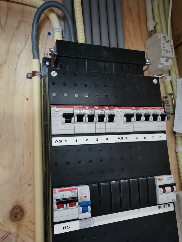 Afbeeldingslocatie: https://tweakers.net/i/7VJ5XxBHVqMsuc7EWHu6e1VkKTc=/x800/filters:strip_icc():strip_exif()/f/image/GdC8y582s0KdrhaortKCzRZA.jpg?f=fotoalbum_large