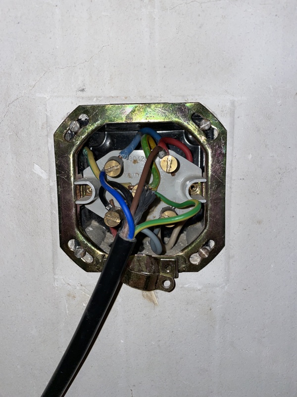 Afbeeldingslocatie: https://tweakers.net/i/7afcpFErD3skfYnKWVFL2RrVT5w=/x800/filters:strip_icc():strip_exif()/f/image/imEboW3mCJ4CjSp0h6kyQkTB.jpg?f=fotoalbum_large