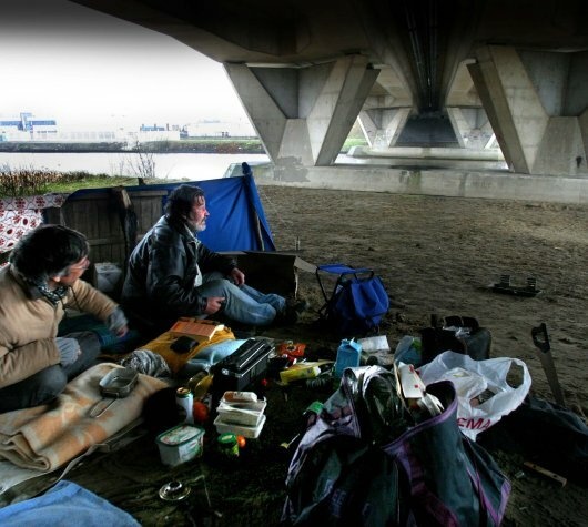 Afbeeldingslocatie: https://tweakers.net/i/7d5WdgpDdLWX0yDGS1kvQWv7lXM=/full-fit-in/4920x3264/filters:max_bytes(3145728):no_upscale():strip_icc():fill(white):strip_exif()/f/image/W4uxUIMdW2sx8GdaJJSaxB7H.jpg?f=user_large