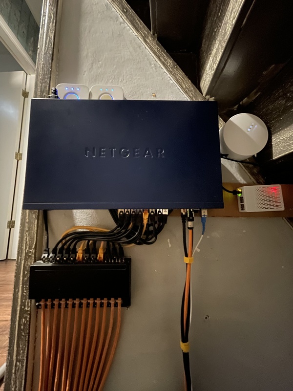 Afbeeldingslocatie: https://tweakers.net/i/7dAKpFlnIIDsOJeZ0qMtMiiD2WU=/x800/filters:strip_icc():strip_exif()/f/image/gcPCsObWfetsErQMFxeqepFT.jpg?f=fotoalbum_large