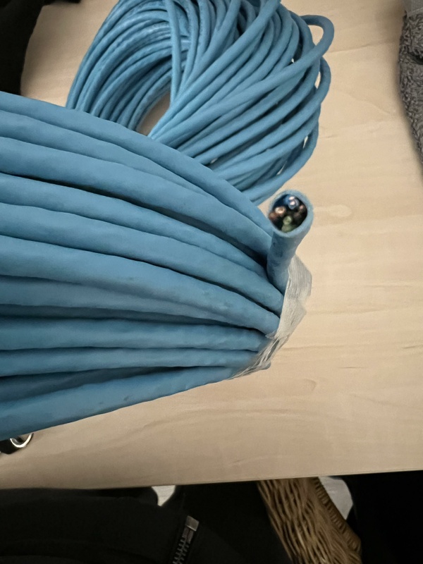 Afbeeldingslocatie: https://tweakers.net/i/7nKEzQfQ_xVDnj7ZDrpJUOZqcoE=/x800/filters:strip_icc():strip_exif()/f/image/iBZpQ2oBlODS0KghXJxKd4we.jpg?f=fotoalbum_large