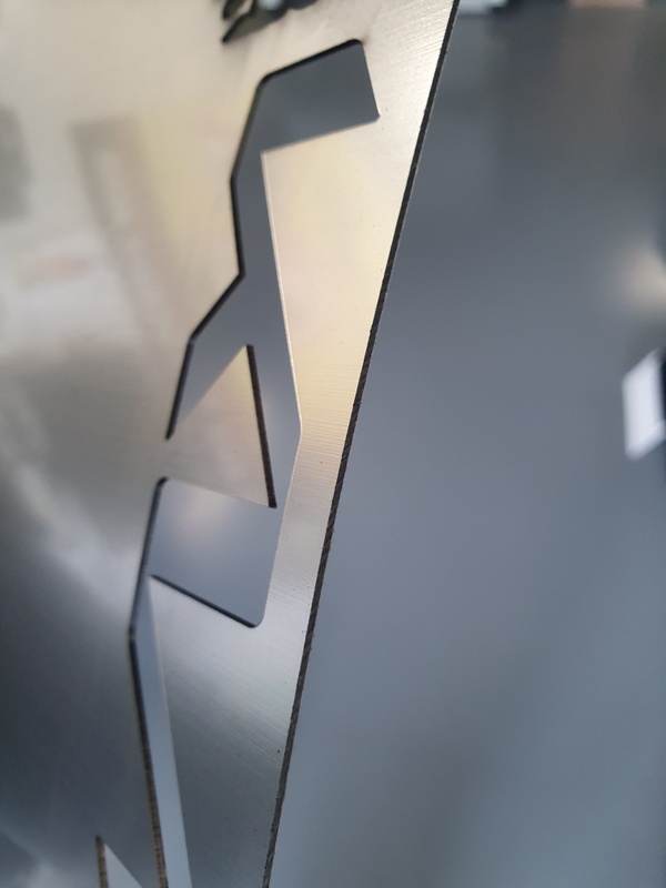 Afbeeldingslocatie: https://tweakers.net/i/7oM6HXl96d2uMfxnirb_dfsOze0=/x800/filters:strip_icc():strip_exif()/f/image/hP1zr3Sj6jU0mC7QPL0WKs89.jpg?f=fotoalbum_large