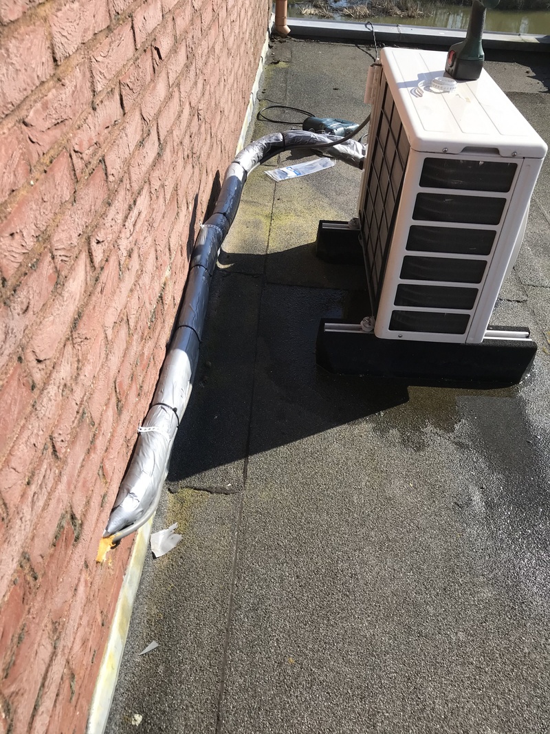 Afbeeldingslocatie: https://tweakers.net/i/7oz2BiSM1gMQiGyrDuZ3FRZPYno=/800x/filters:strip_icc():strip_exif()/f/image/o2CxEMwFdn4OTGGYHJYOTb5v.jpg?f=fotoalbum_large