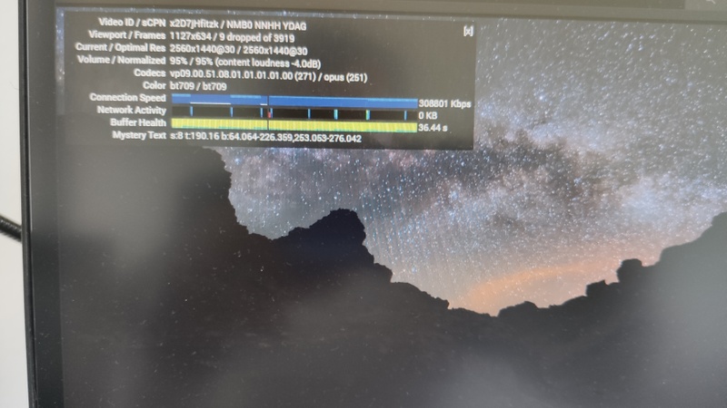 Afbeeldingslocatie: https://tweakers.net/i/7rkMw2LQdzK4RUNzl-qPwtJS0hY=/800x/filters:strip_icc():strip_exif()/f/image/KEnqnaVPQssfG3o03JcKUeCl.jpg?f=fotoalbum_large