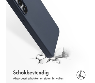 Accezz Liquid Silicone Backcover met MagSafe