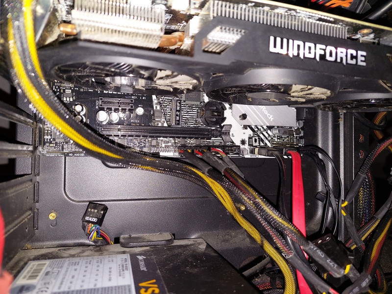 Afbeeldingslocatie: https://tweakers.net/i/7tbVy8IApplrIku42ekNkq6SyQI=/800x/filters:strip_icc():strip_exif()/f/image/OjMqqMB5HuAhyqivH9G5q5mc.jpg?f=fotoalbum_large