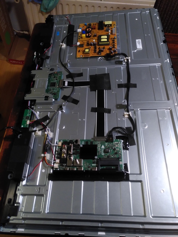 Afbeeldingslocatie: https://tweakers.net/i/7uyntY4fcEW998opozmUr1z-2XQ=/x800/filters:strip_icc():strip_exif()/f/image/BgoAYWu2lsDNRsivdm6o8Z3r.jpg?f=fotoalbum_large