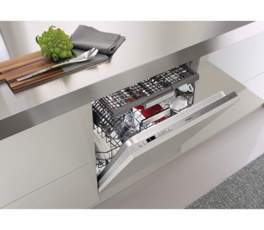 Whirlpool WIO 3O33 DEL
