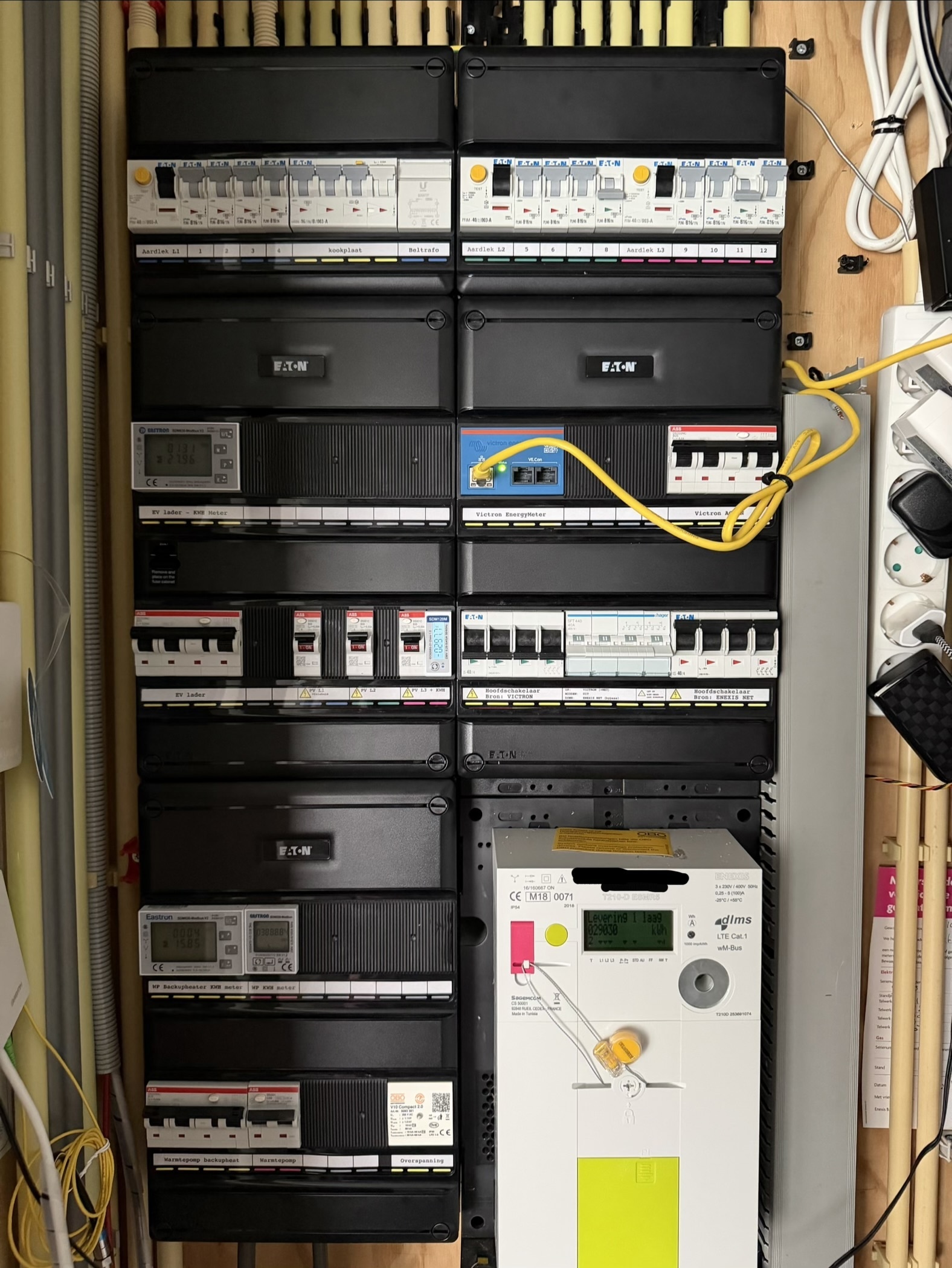 Afbeeldingslocatie: https://tweakers.net/i/7xuOa6dYyrblF7T-lgI1iP9VGBs=/fit-in/4920x3264/filters:max_bytes(3145728):no_upscale():strip_icc():strip_exif()/f/image/fVjsbqGbOb170zbmyAiu7Bfl.jpg?f=user_large