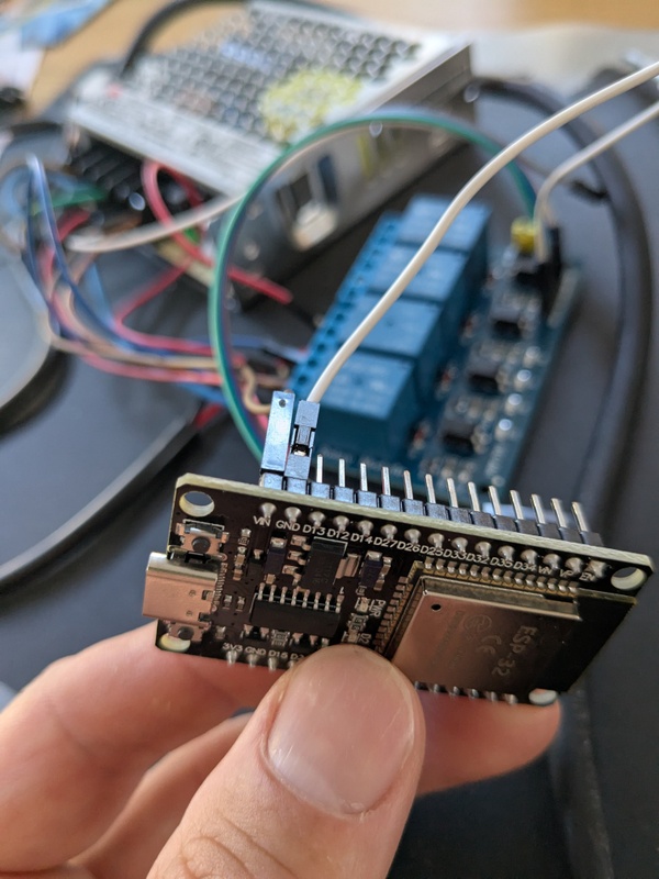 Afbeeldingslocatie: https://tweakers.net/i/7zMHgFuZvv6Uqi71qtE3DJhy7CA=/x800/filters:strip_icc():strip_exif()/f/image/C6gXpcXMdjDD5W8UDchwwWDW.jpg?f=fotoalbum_large