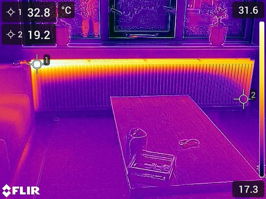 Afbeeldingslocatie: https://tweakers.net/i/7z_0_oDDRrLlVunjcdejxwaMWZQ=/full-fit-in/4920x3264/filters:max_bytes(3145728):no_upscale():strip_icc():fill(white):strip_exif()/f/image/T0vOzFKIMtQJvH72pM3wQlpU.jpg?f=user_large