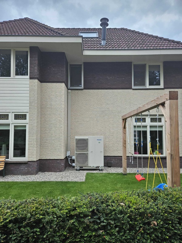 Afbeeldingslocatie: https://tweakers.net/i/7zpWROJBoAq3hGNYZyS6TWF5z64=/x800/filters:strip_icc():strip_exif()/f/image/aBBauhEyg7BndXYi5HX281pQ.jpg?f=fotoalbum_large