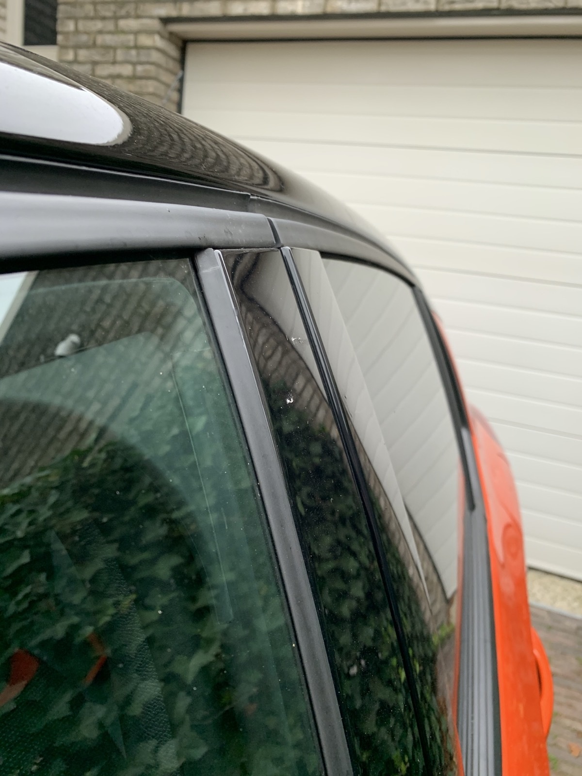 Afbeeldingslocatie: https://tweakers.net/i/8-d0tpNFARsV98IOvf0qsSh9zM8=/full-fit-in/4920x3264/filters:max_bytes(3145728):no_upscale():strip_icc():fill(white):strip_exif()/f/image/IfMFvcSW15gcVnQRNtwcrO6W.jpg?f=user_large
