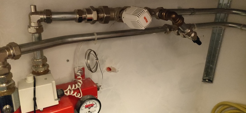 Afbeeldingslocatie: https://tweakers.net/i/809ENP1NVShBo8HfMFYhXSVL_8k=/800x/filters:strip_icc():strip_exif()/f/image/U5j3KOyUxpzLatKx5NWK8uKW.jpg?f=fotoalbum_large