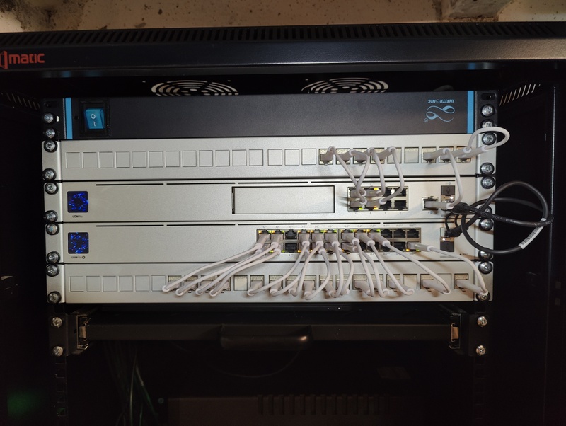 Afbeeldingslocatie: https://tweakers.net/i/80Ampk3jz-XTdM9LHjjhP-Lazg0=/800x/filters:strip_icc():strip_exif()/f/image/N26KzFEGsRaXtMYZtQf4tVVU.jpg?f=fotoalbum_large