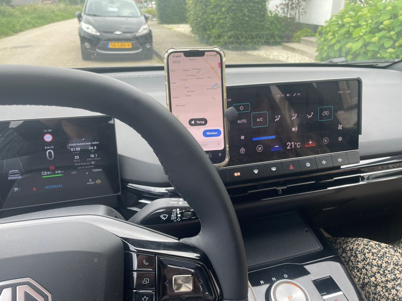 Afbeeldingslocatie: https://tweakers.net/i/826iRHGAgV17ONEGKiJqzx5f4iA=/800x/filters:strip_icc():strip_exif()/f/image/FJabe8v6t6aGcx8WgWZwoivi.jpg?f=fotoalbum_large