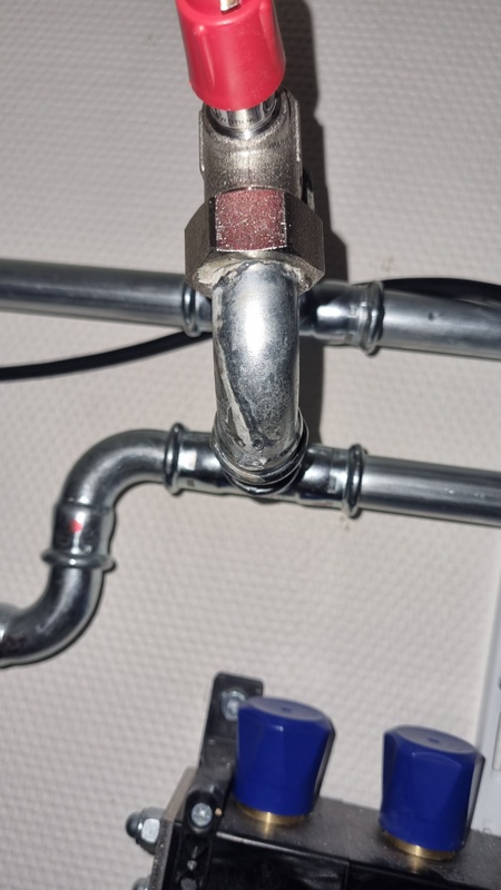 Afbeeldingslocatie: https://tweakers.net/i/838uNPUFO-968cn9hTO20mSJpqc=/x800/filters:strip_icc():strip_exif()/f/image/NZWbXFrpGXJKdfr18cRlk0mJ.jpg?f=fotoalbum_large