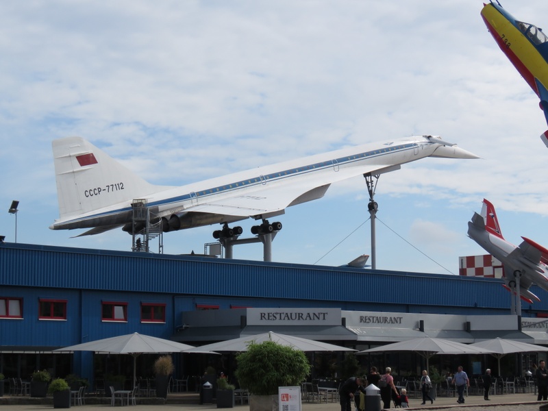 Afbeeldingslocatie: https://tweakers.net/i/83HlbvgKLNm8xy3-1dCNHemgR88=/800x/filters:strip_icc():strip_exif()/f/image/hAL2TPJCeNfTL6cqyOP8SDOD.jpg?f=fotoalbum_large