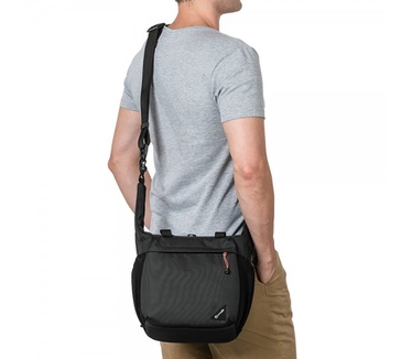 Pacsafe Camsafe LX10