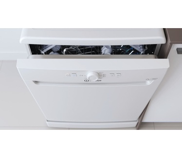Indesit DFE 1B19 14